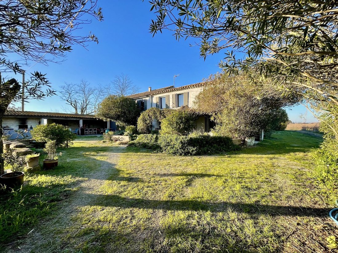 Villa in Centre Ville, Aigues-Mortes, France 2 - 17220320