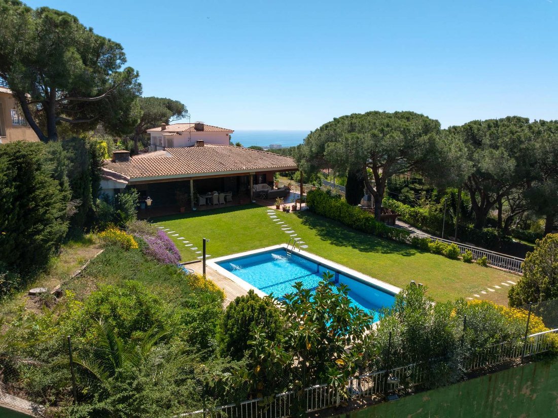 Villa in Cabrils, Catalonia, Spain 2 - 17727948