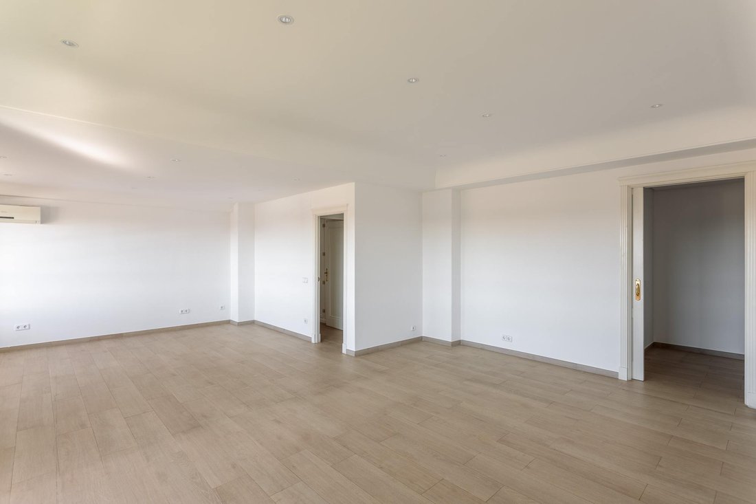 Apartment in Moncloa-Aravaca, Madrid, Spain 5 - 17247309