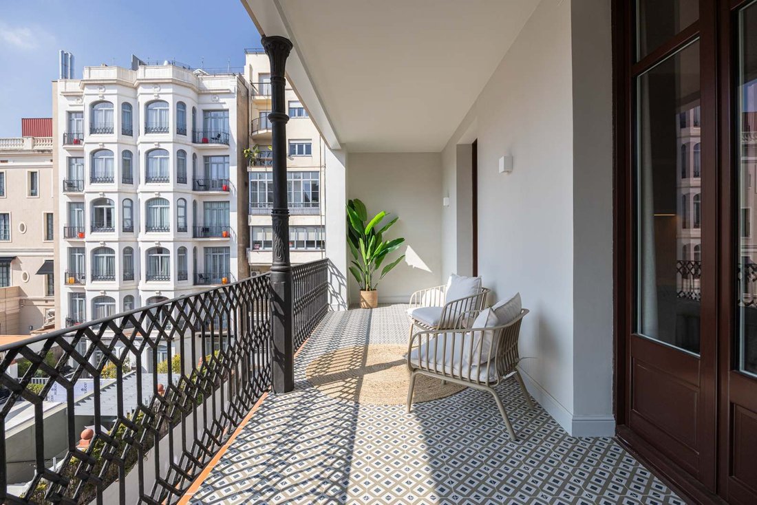 Apartment in Eixample, Barcelona, Spain 4 - 16463711