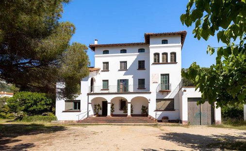 Casa di campagna a Alella, Catalogna, Spagna 1