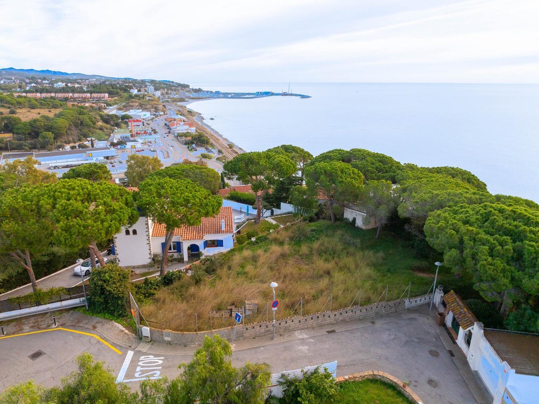 Land in Arenys de Mar, Catalonia, Spain 1 - 16988914