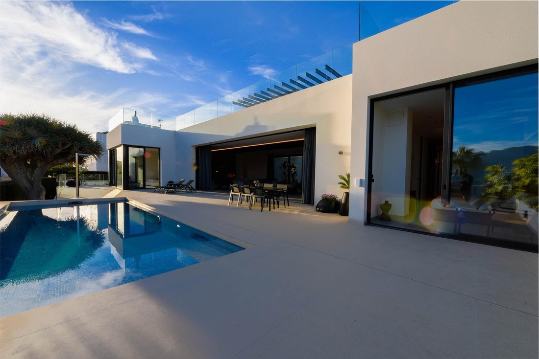 Villa in l'Albir, l'Alfas del Pi, Valencian Community 3 - 16988322