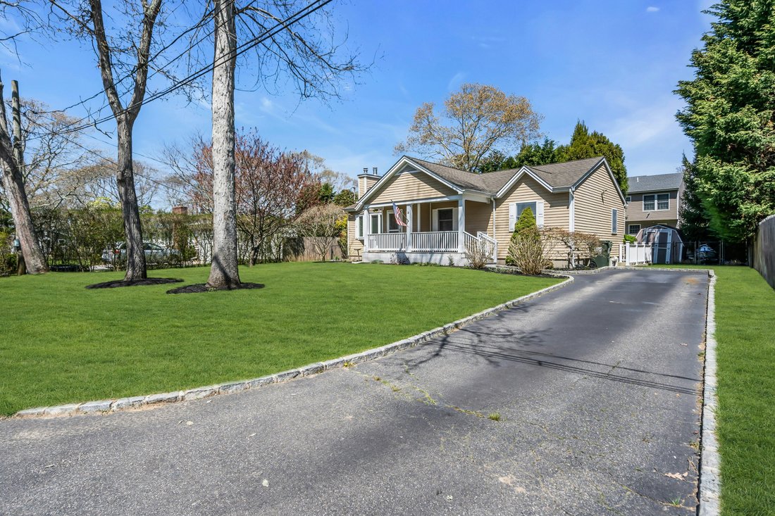 House in Hampton Bays, New York, United States 3 - 17796135