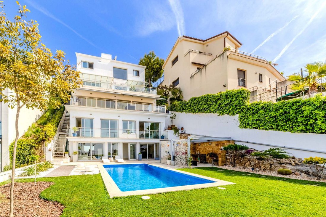 Villa in Sitges, Catalonia, Spain 2 - 17696097