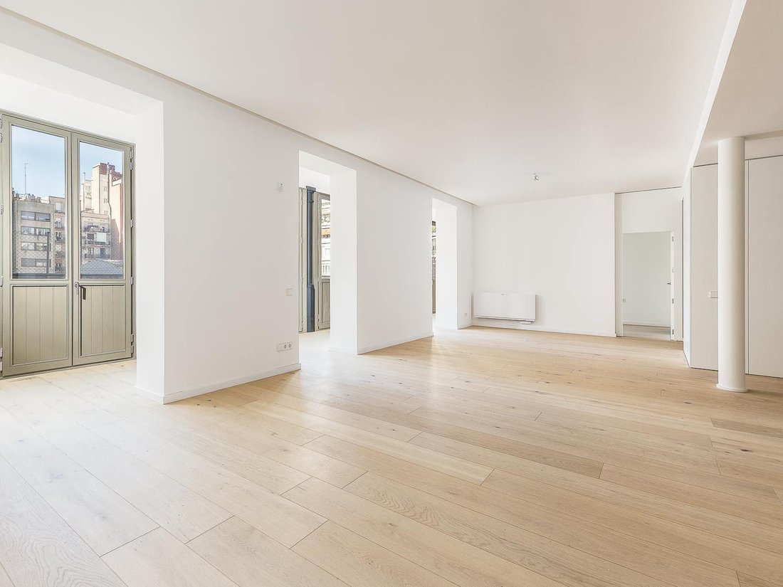 Apartment in Eixample, Barcelona, Spain 2 - 13323432