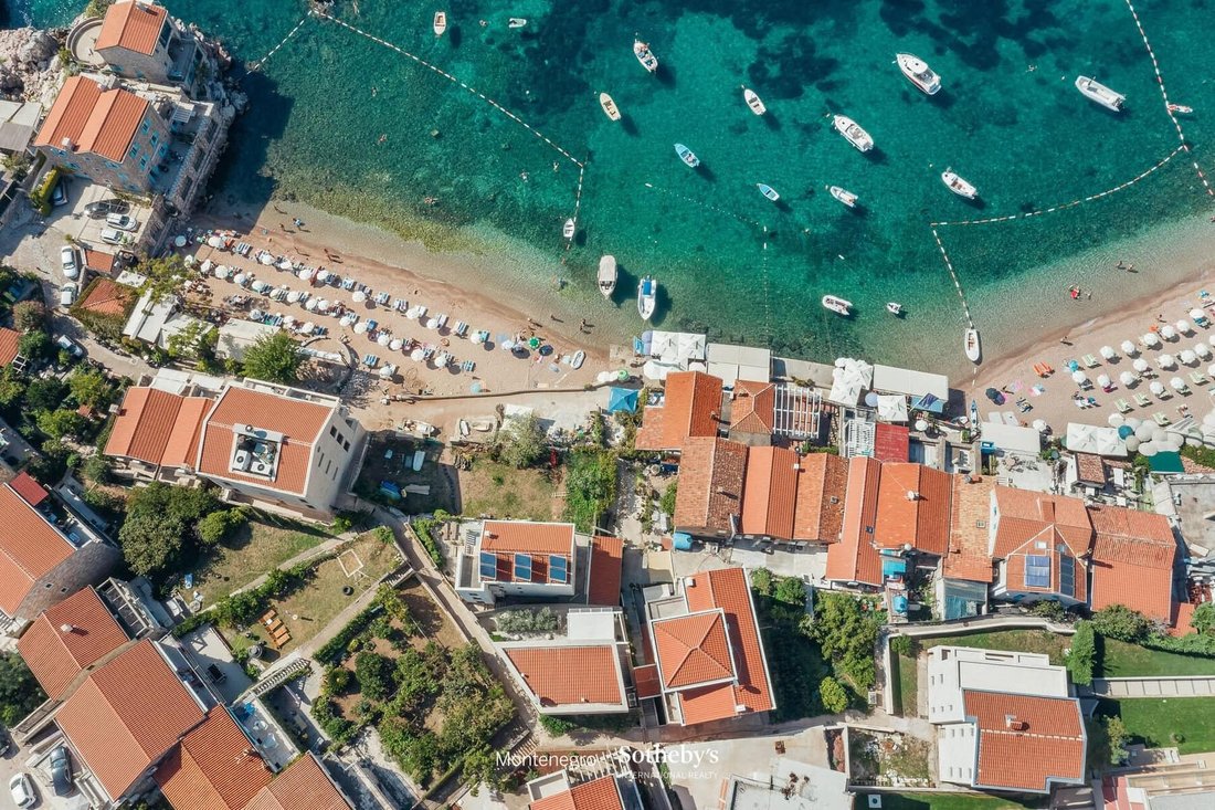 Villa in Pržno, Budva Municipality, Montenegro 2 - 17099574