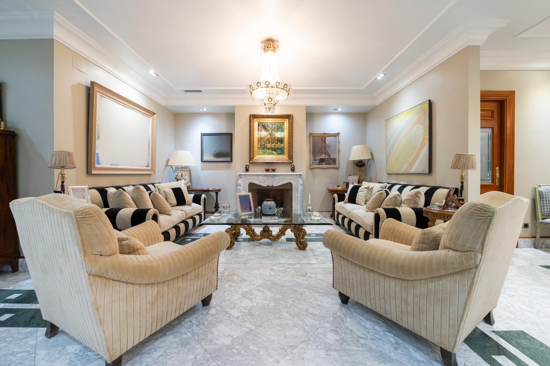 Villa in Hortaleza, Madrid, Spain 5 - 16987624