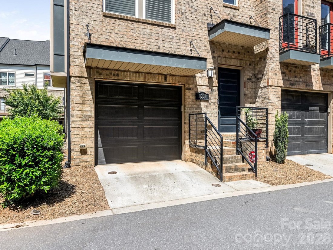 Townhouse in Charlotte, North Carolina, United States 3 - 17801154