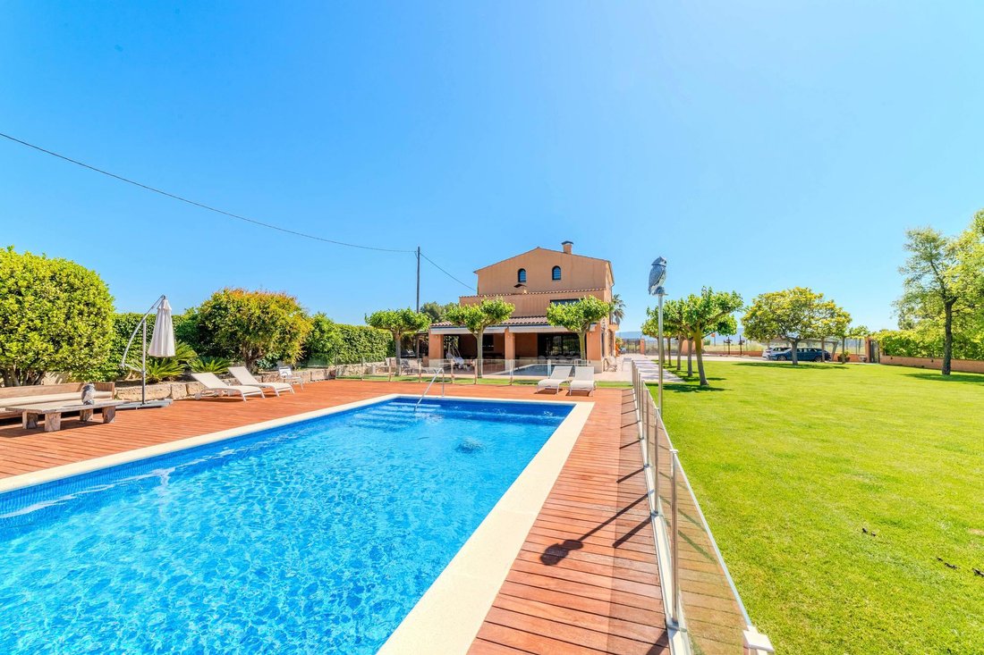 Country House in la Granada, Catalonia, Spain 2 - 16988201