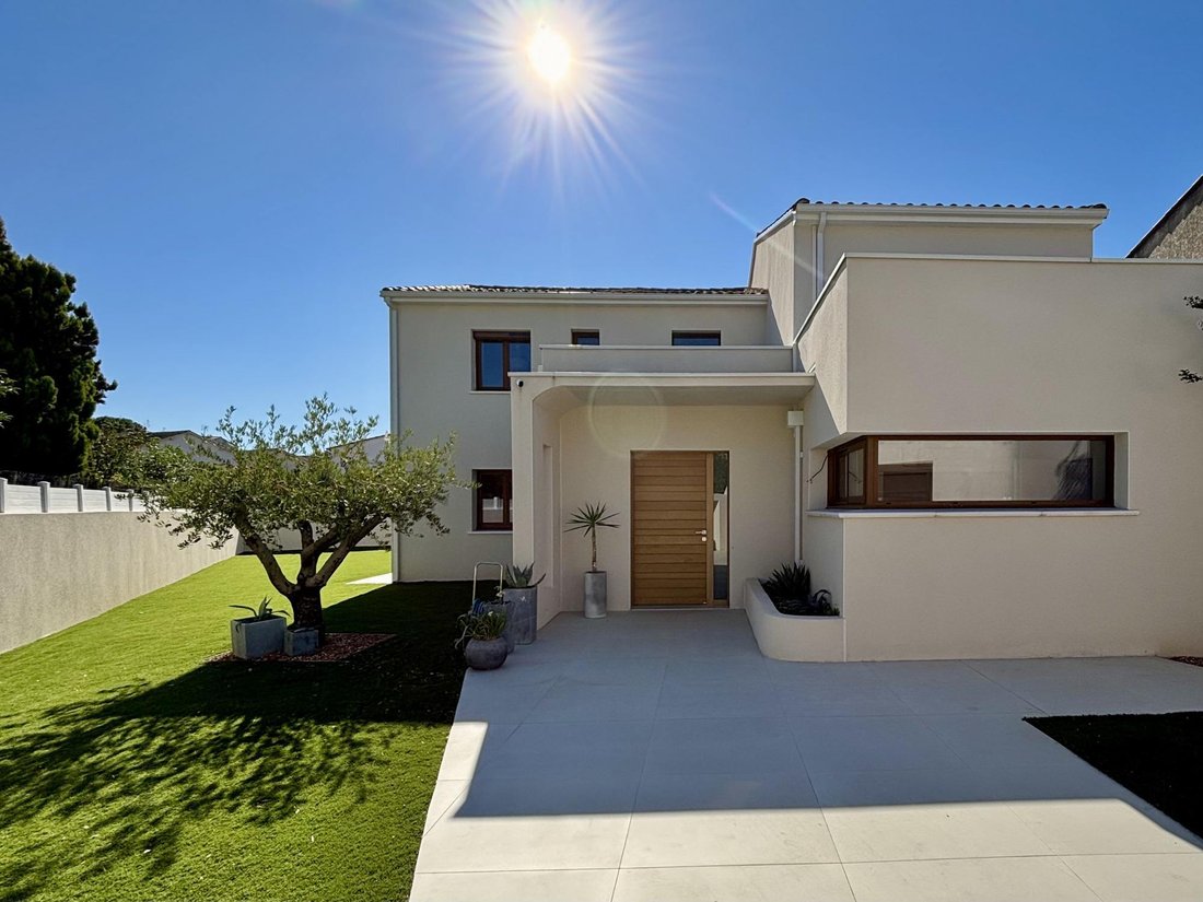 Villa in Ouest, Jacou, France 3 - 17326956
