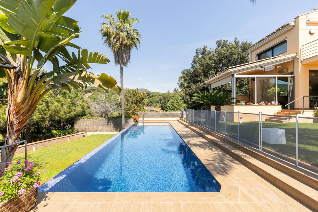 Villa in Sant Vicenc de Montalt, Catalonia, Spain 2 - 17743470