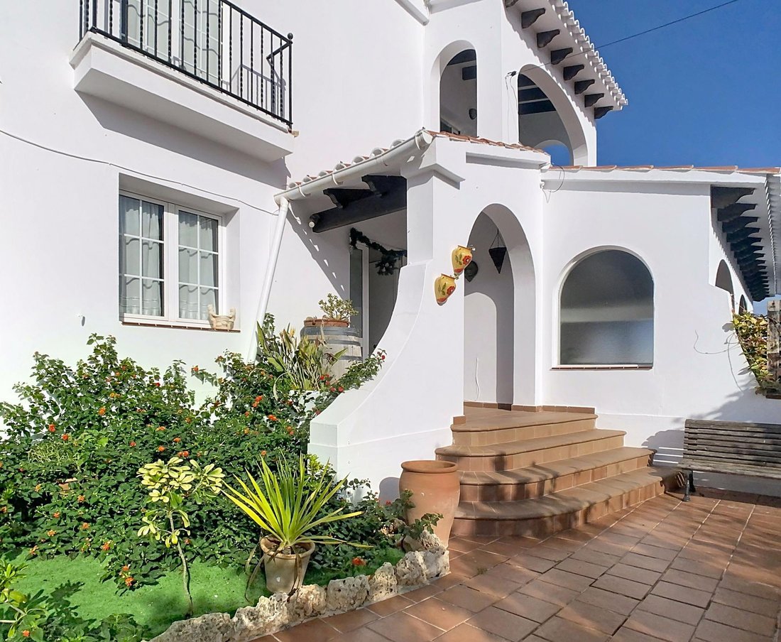 Villa in es Castell, Balearic Islands, Spain 5 - 16987696