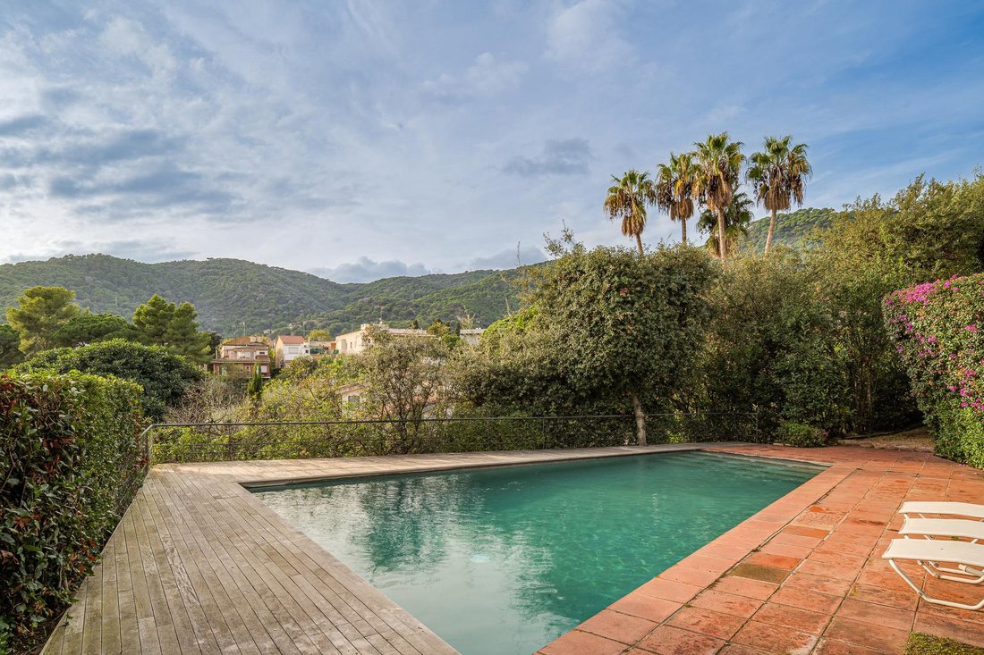 Villa a Premià de Dalt, Catalogna, Spagna 2 - 16988804