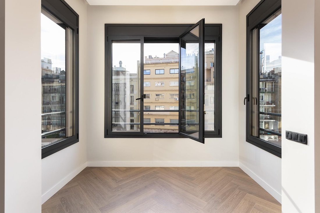 Apartment in Eixample, Barcelona, Spain 5 - 16359707