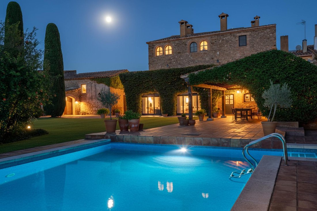 Villa in Ullastret, Catalonia, Spain 5 - 16988307