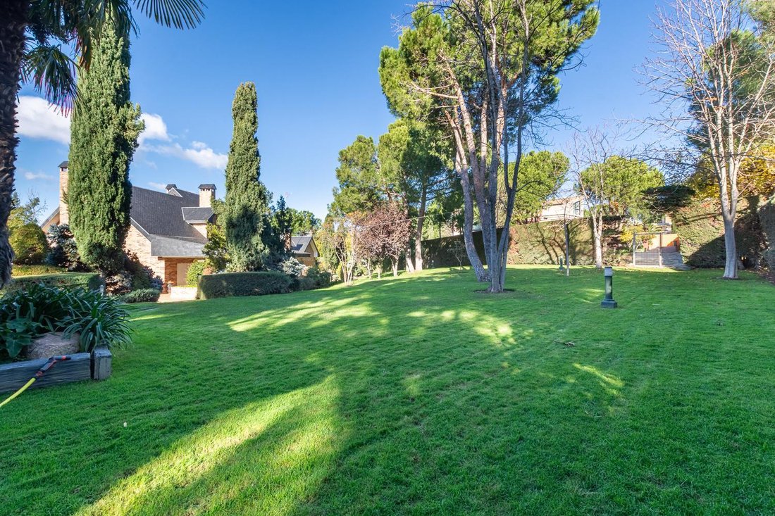 Villa in Boadilla del Monte, Comunidad de Madrid, Spain 5 - 16988458