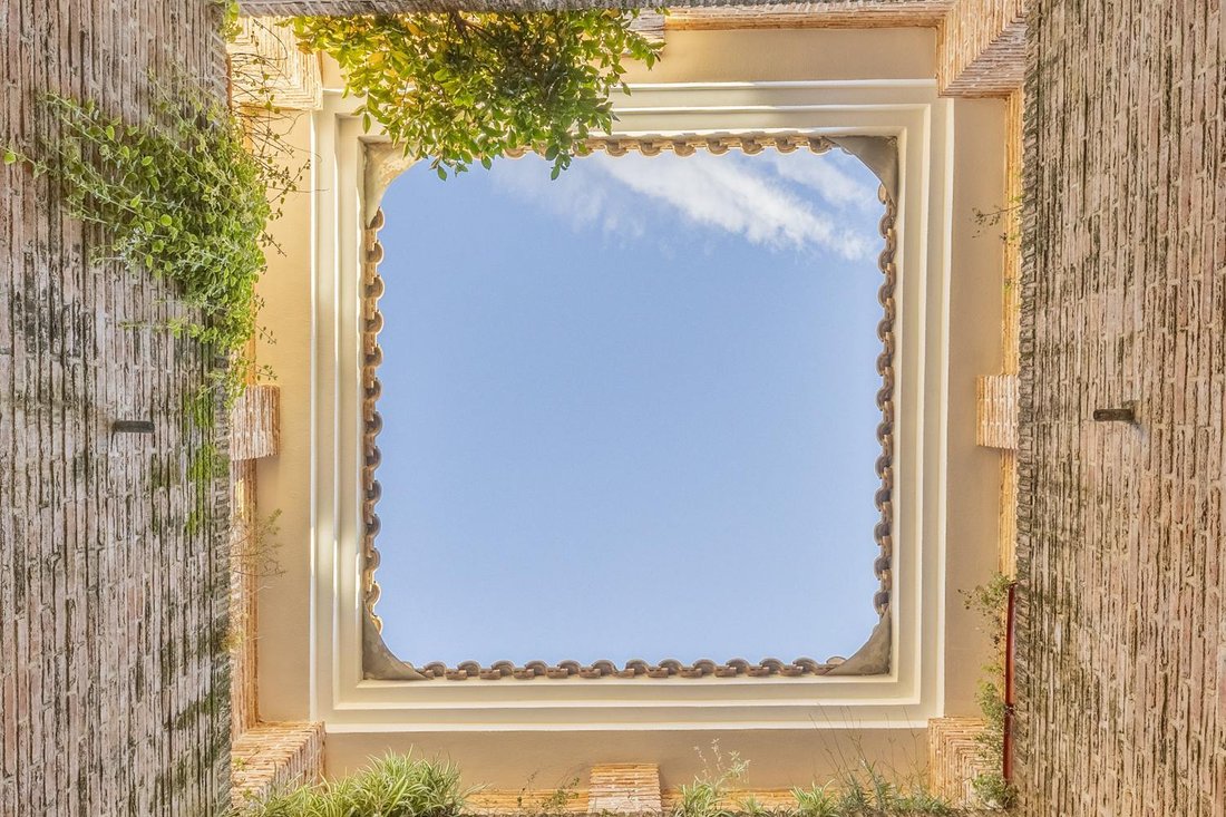 Villa in Pozuelo de Alarcon, Comunidad de Madrid, Spain 1 - 16988775