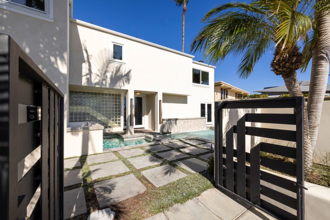 House in Huntington Beach, California, United States 4 - 17797113