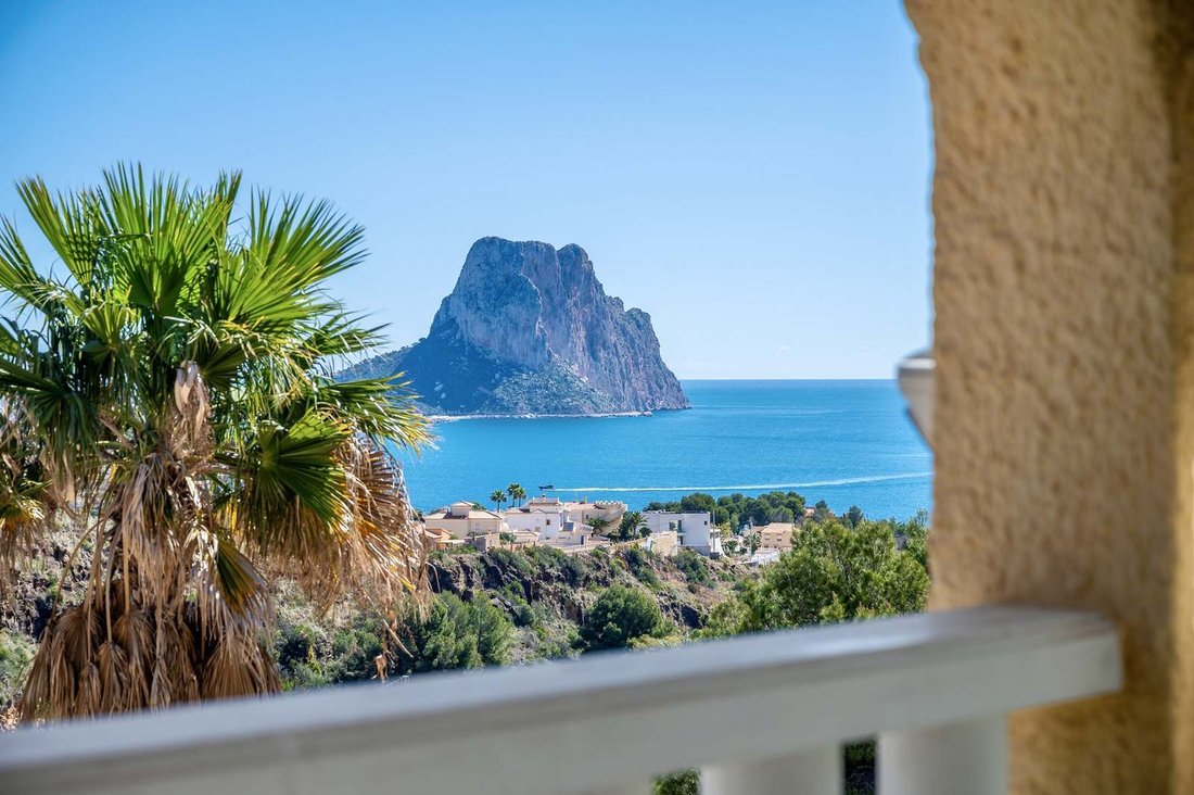 Villa in Calp / Calpe, Valencian Community, Spain 2 - 17646270