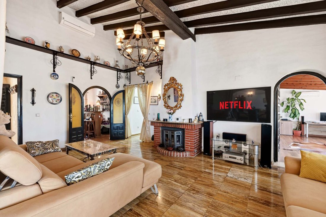 Villa in Calp / Calpe, Valencian Community, Spain 4 - 17646270