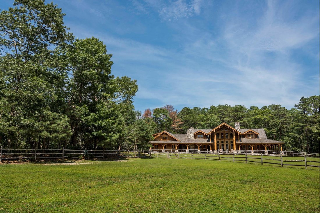 Water Mill, New York, United States 1 - 15879301