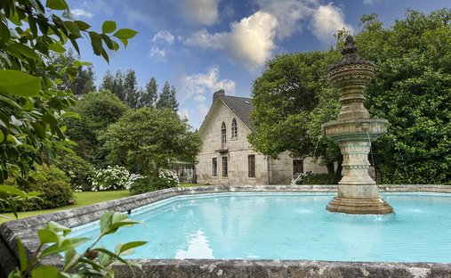 Country House in Louredo, Mos, Spain 1