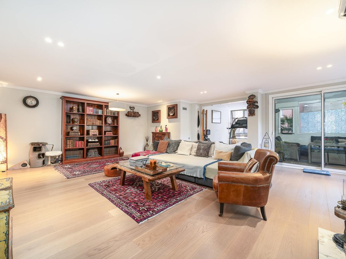 Apartment in Sarrià-Sant Gervasi, Barcelona, Spain 4 - 17075341