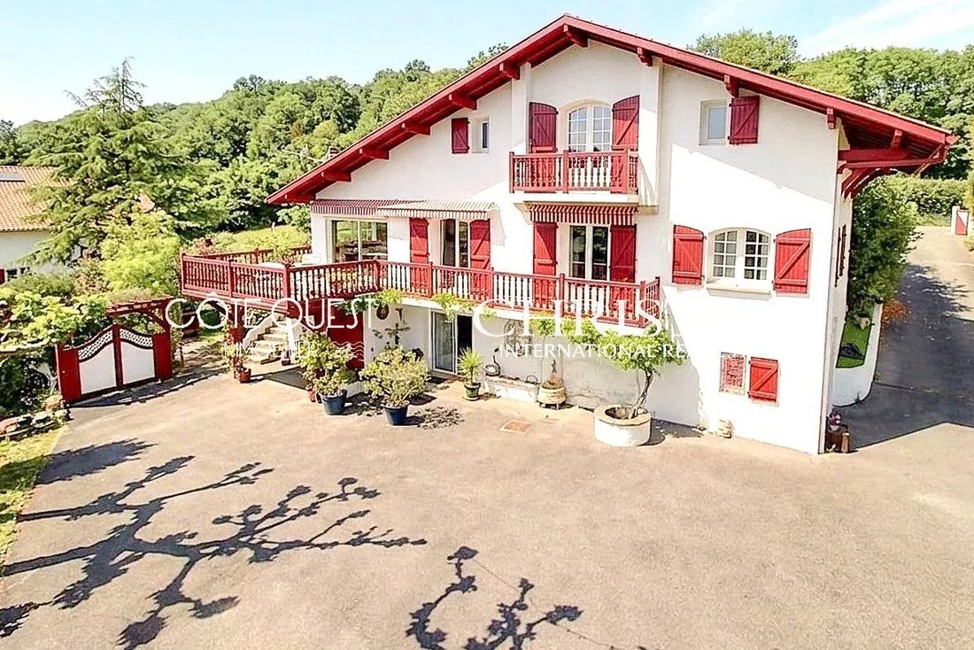 House in Ustaritz, Nouvelle-Aquitaine, France 1 - 17753355