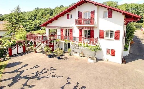 House in Ustaritz, Nouvelle-Aquitaine, France 1