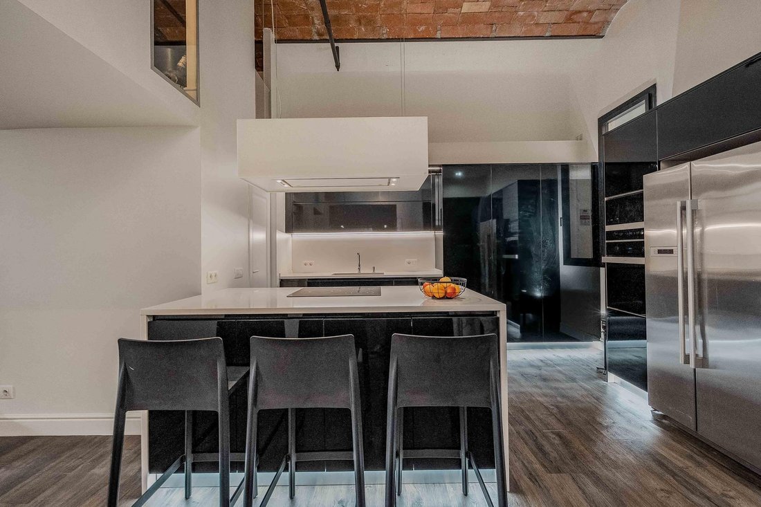 Apartment in Eixample, Barcelona, Spain 2 - 17280866
