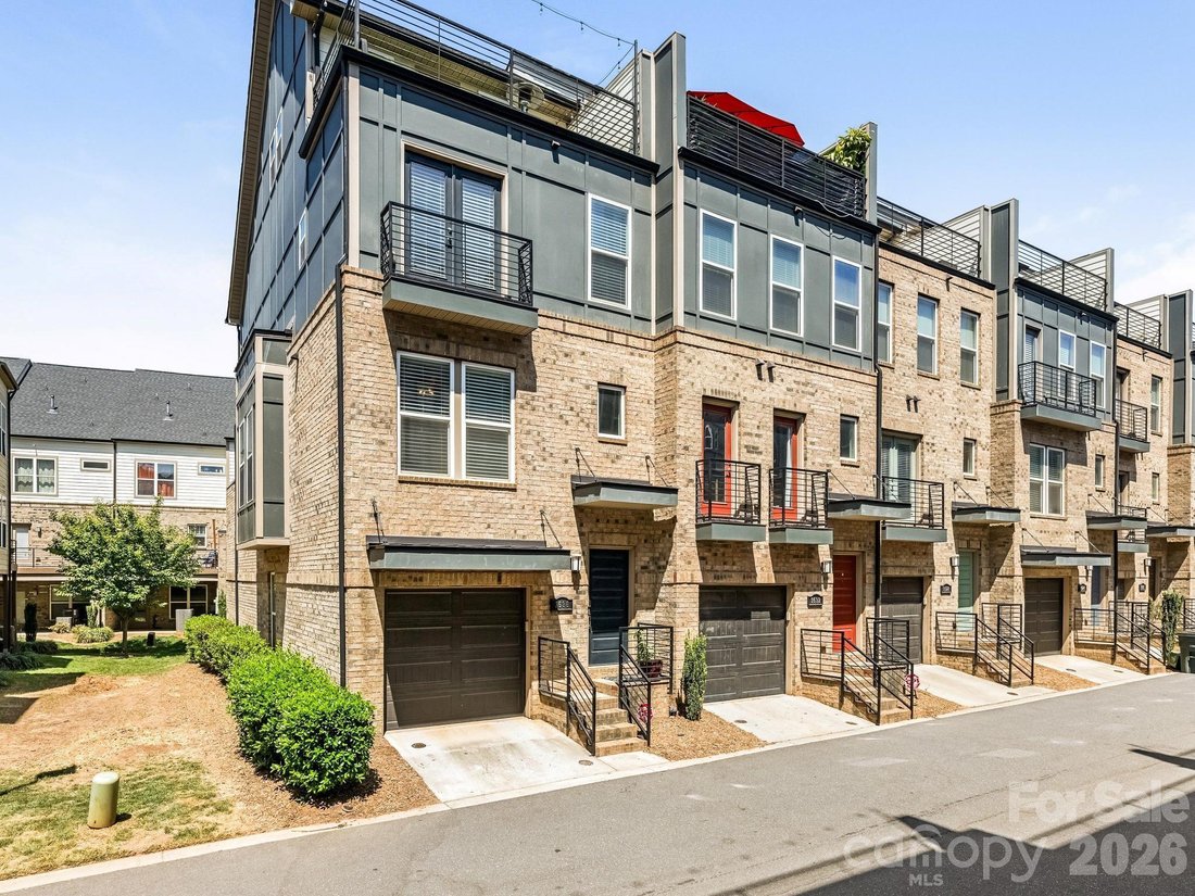 Townhouse in Charlotte, North Carolina, United States 2 - 17801154