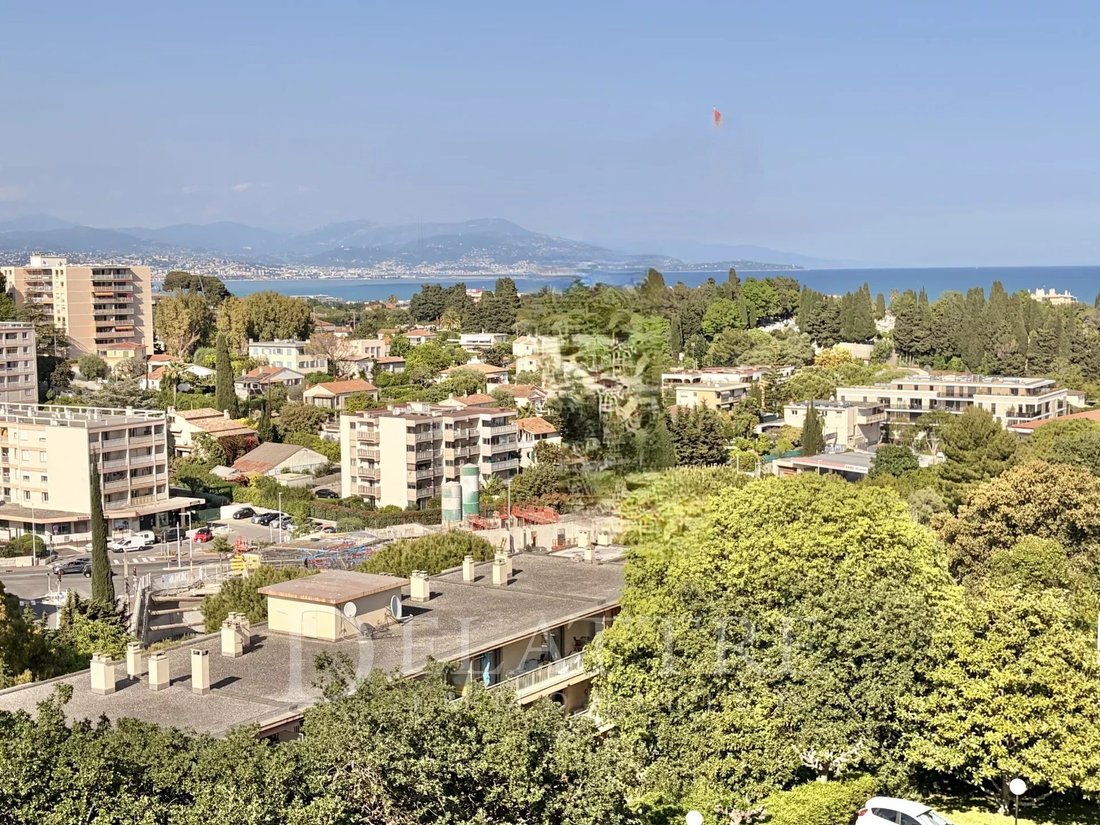 Appartamento a Les Bastides, Antibes, Francia 3 - 17797388