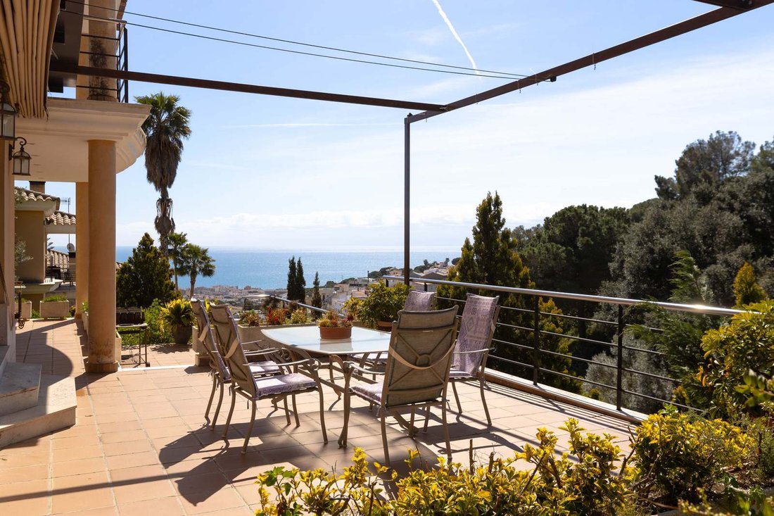 Villa in Premia de Dalt, Catalonia, Spain 3 - 17502628