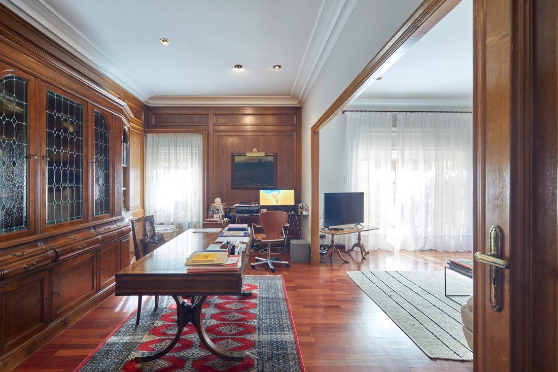 Apartment in Sarrià-Sant Gervasi, Barcelona, Spain 5 - 17373313