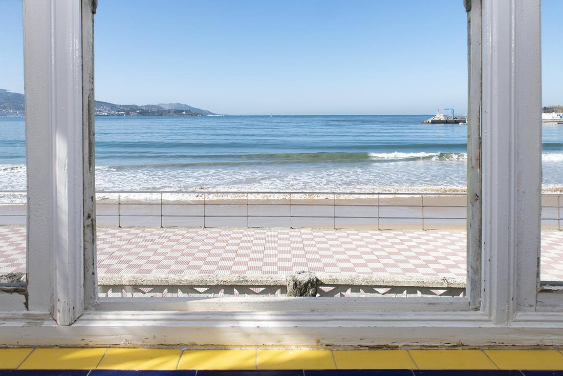Villa in Lavadores, Vigo, Spain 1 - 16989006