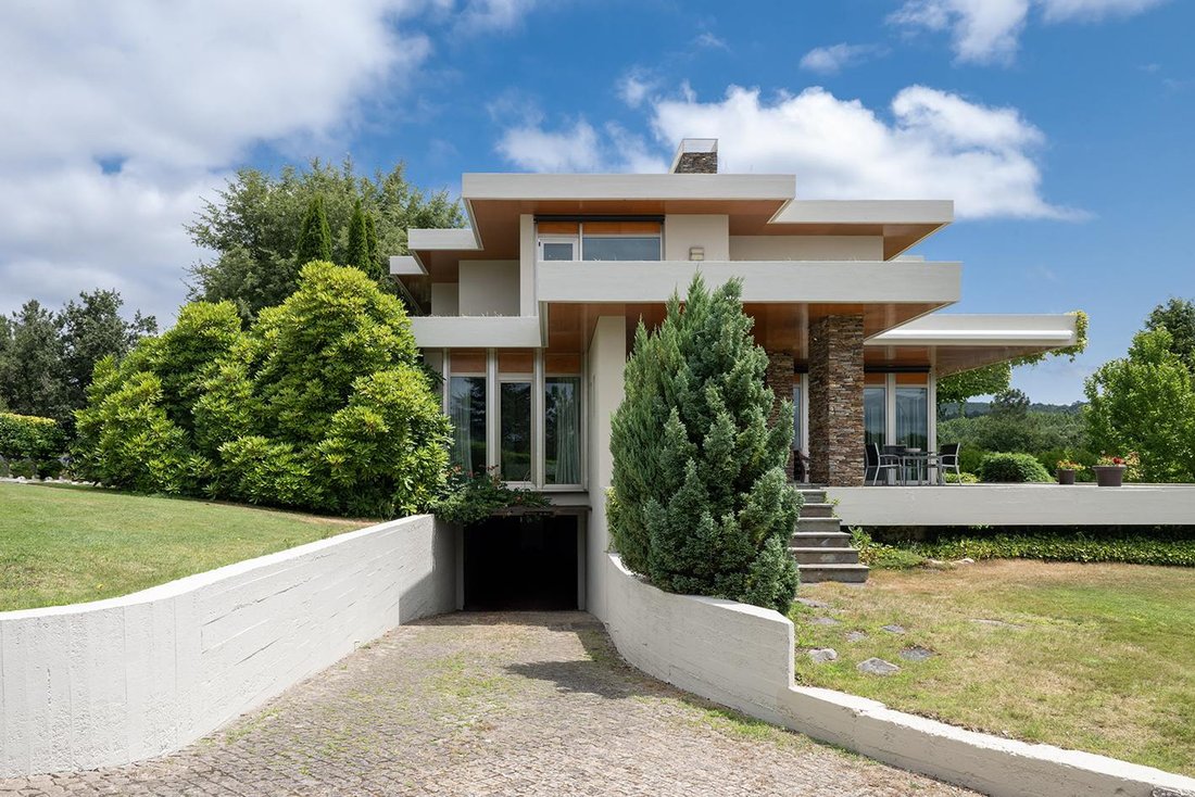 Villa in O Pereiro de Aguiar, Galicia, Spain 2 - 16987974