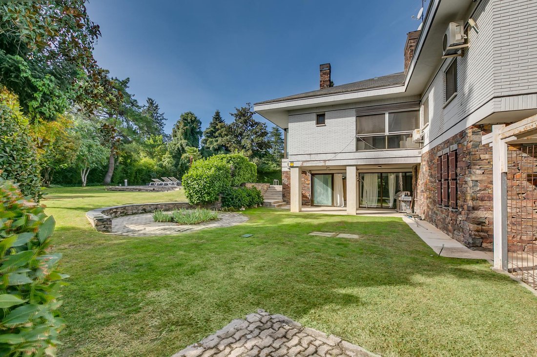 Villa in La Moraleja, Alcobendas, Comunidad de Madrid 3 - 16988860