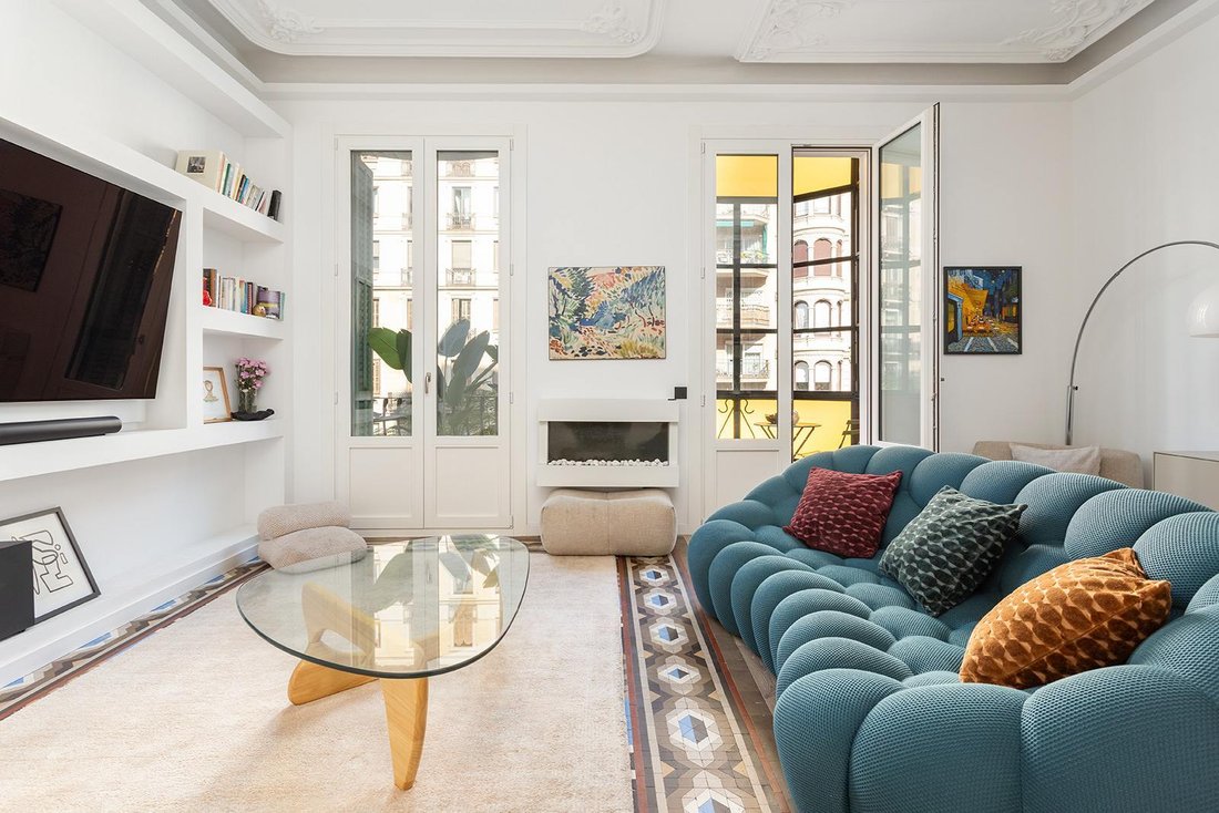 Apartment in Eixample, Barcelona, Spain 1 - 16327817