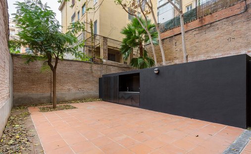 Apartment in Eixample, Barcelona, Spain 1