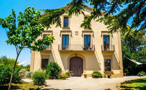 Country House in la Torre de Claramunt, Catalonia, Spain 1