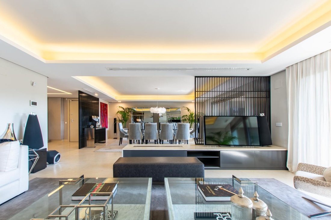 Apartment in Pozuelo de Alarcon, Comunidad de Madrid, Spain 2 - 16988722
