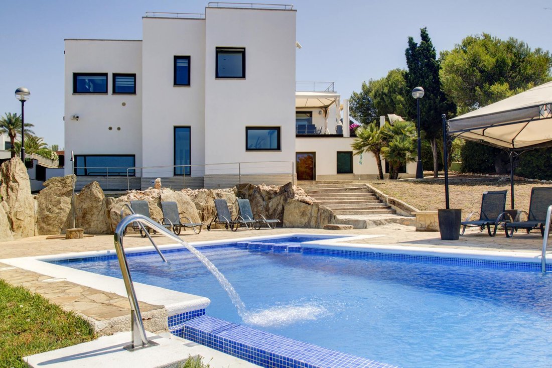 Villa in Torredembarra, Catalonia, Spain 3 - 16988499