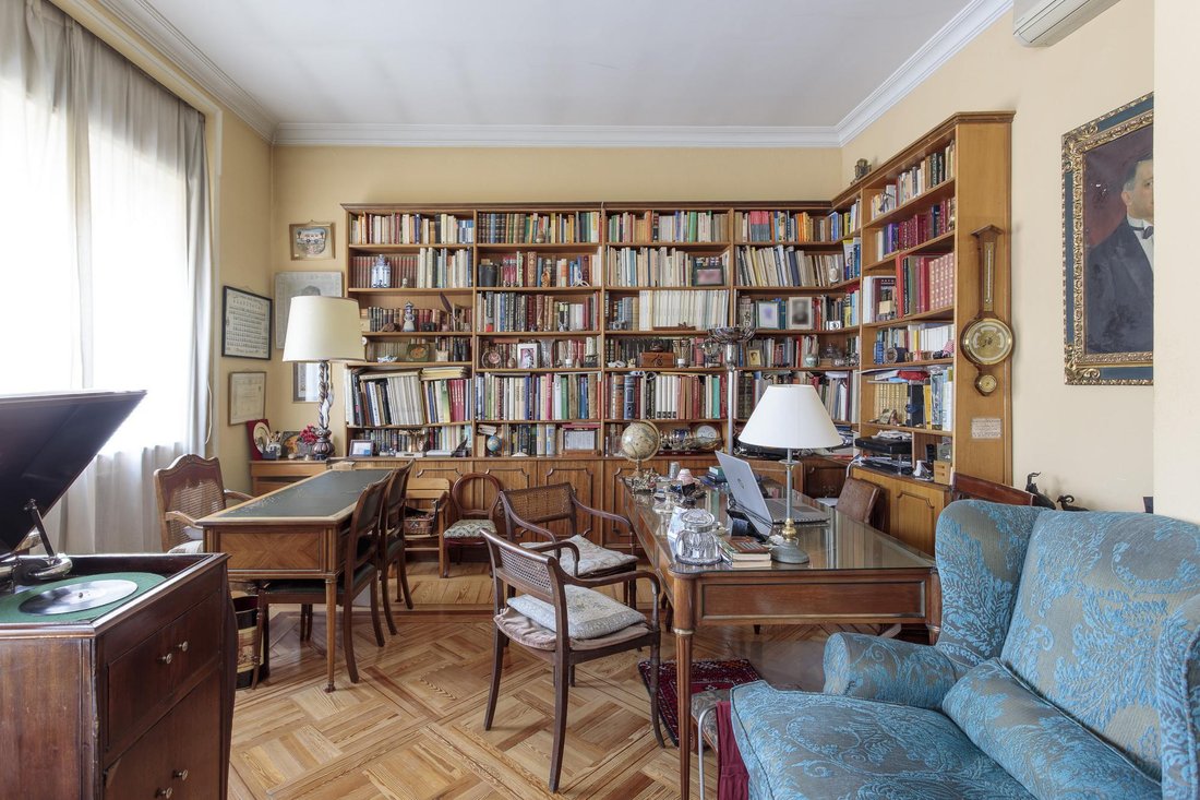 Apartment in Centro, Madrid, Spain 4 - 17408231