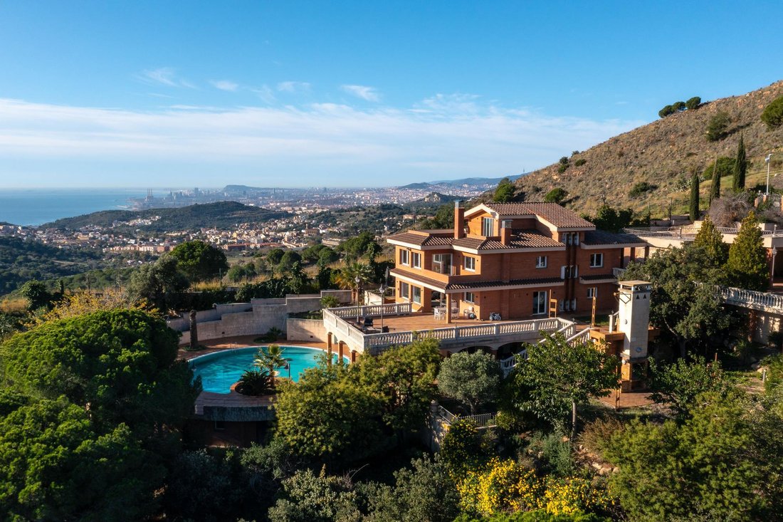 Villa in Alella, Catalonia, Spain 3 - 16989071