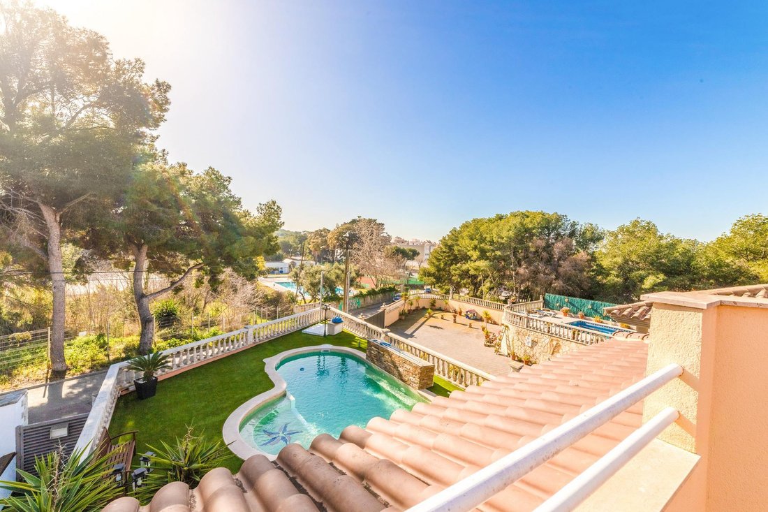 Villa in Sant Pere de Ribes, Katalonien, Spanien 5 - 16988243
