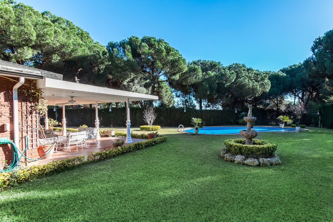 Villa in Sant Andreu de Llavaneres, Catalonia, Spain 4 - 16989098