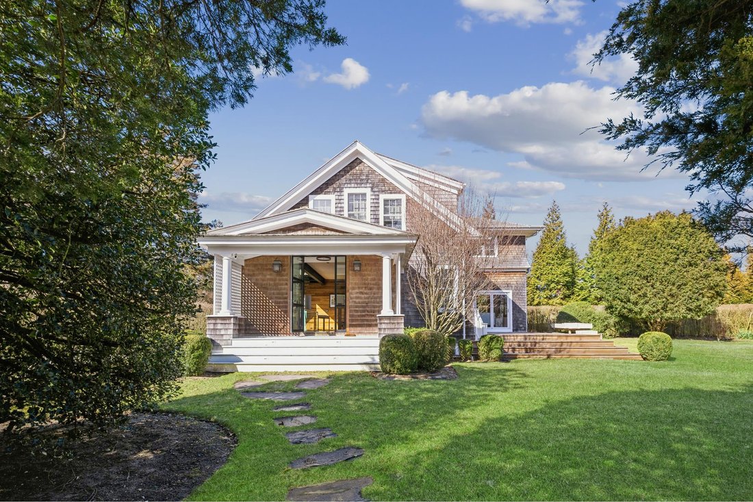 Water Mill, New York, United States 1 - 15879207