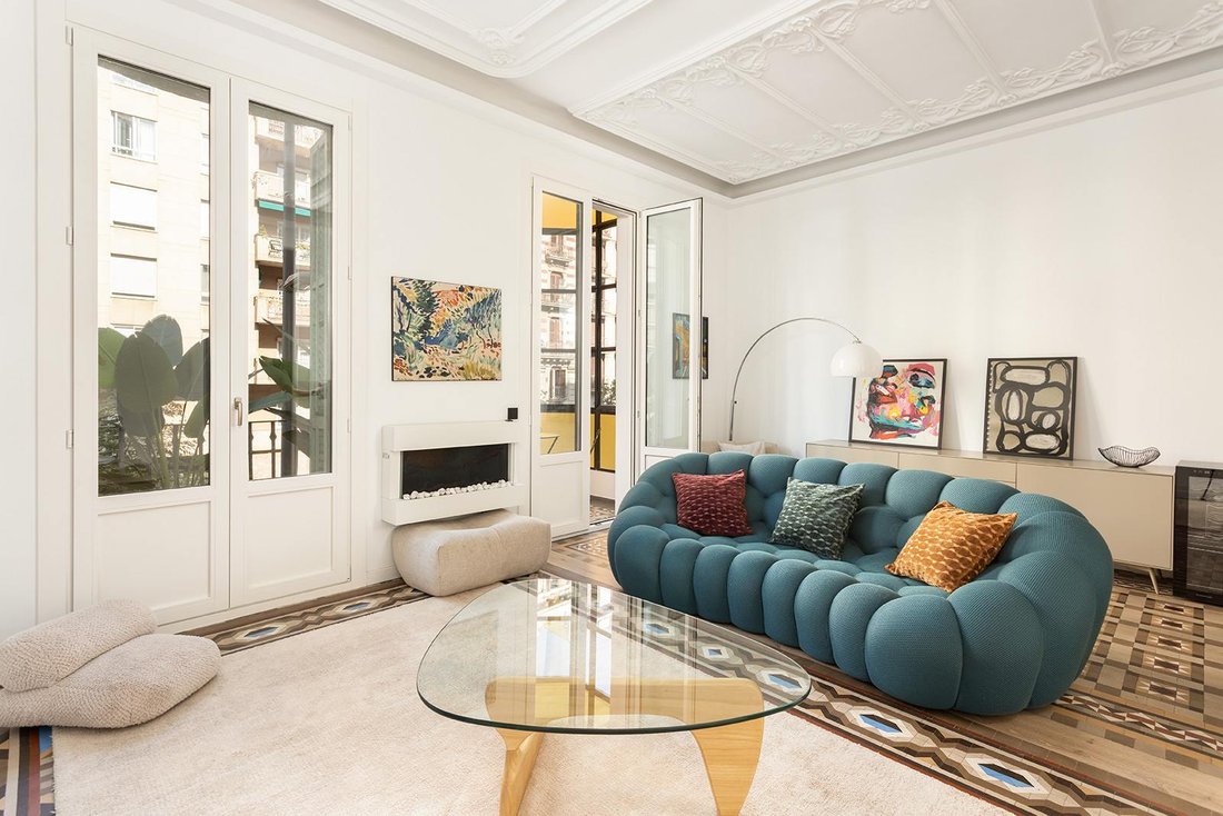 Apartment in Eixample, Barcelona, Spain 2 - 16327817