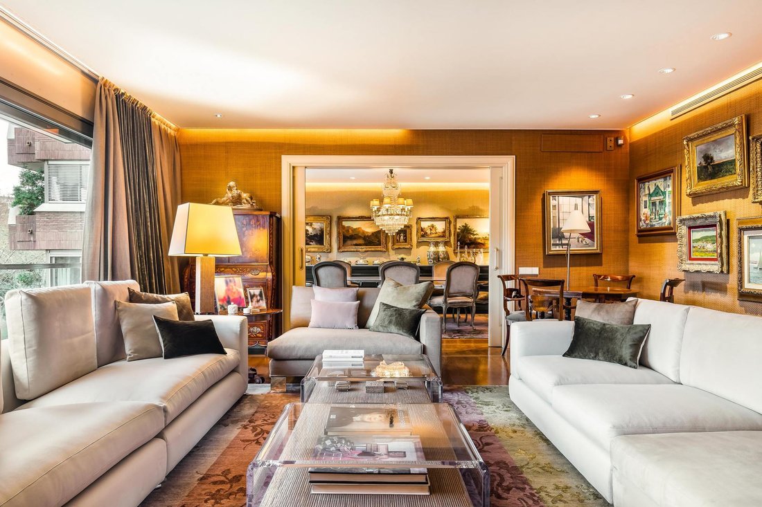 Apartment in Sarrià-Sant Gervasi, Barcelona, Spain 2 - 15400366